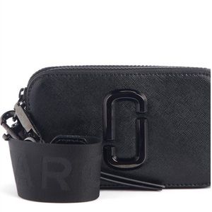 Marc Jacobs Snapshot DTM